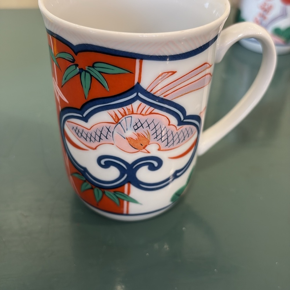 Vintage George Briard ‘Heirloom’ Porcelain Mugs - set of 3 - Picture 5 of 6
